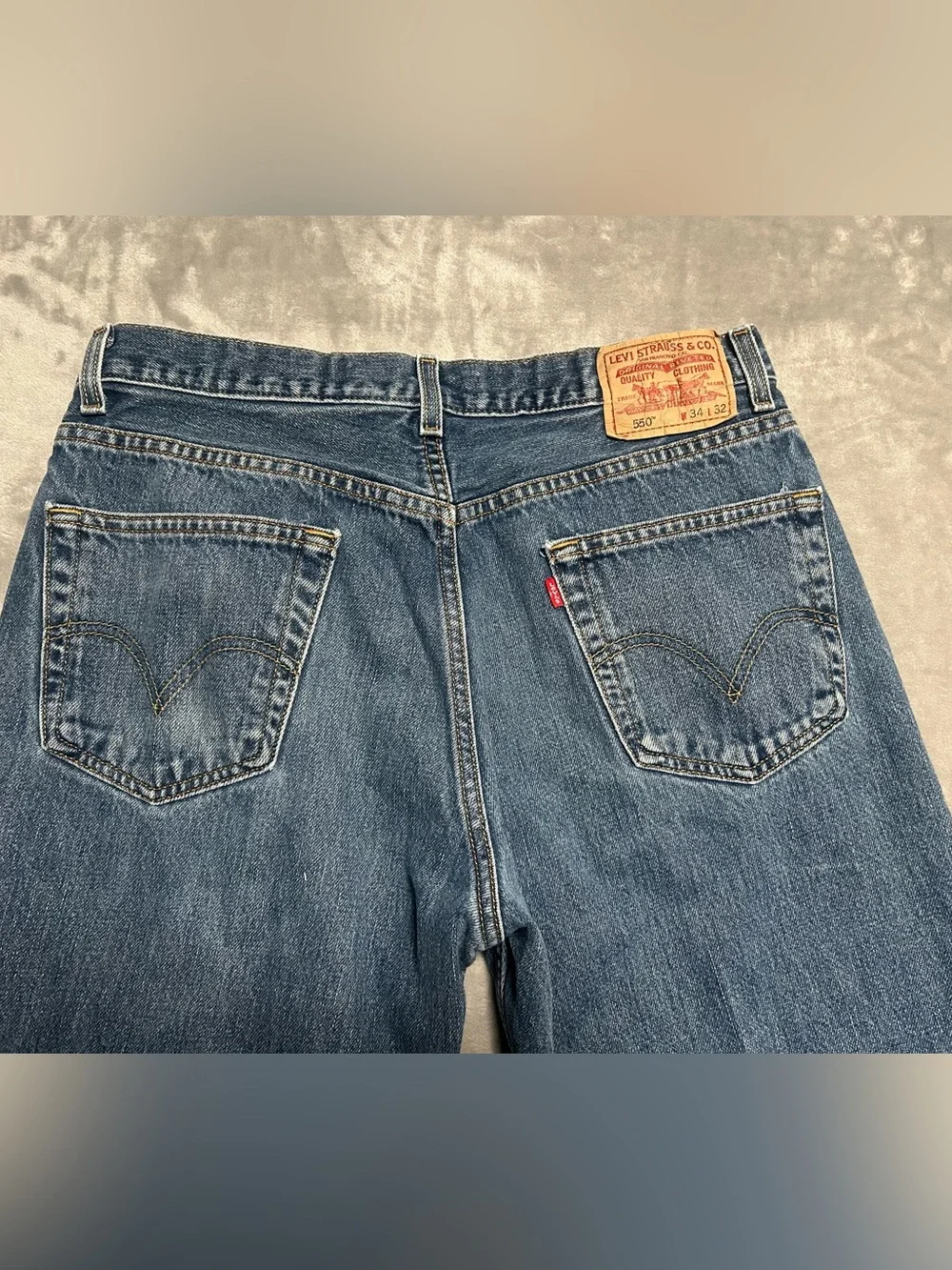 Levi’s 550 Relaxed Fit Jeans Men’s 34x32 Medium Wash Denim